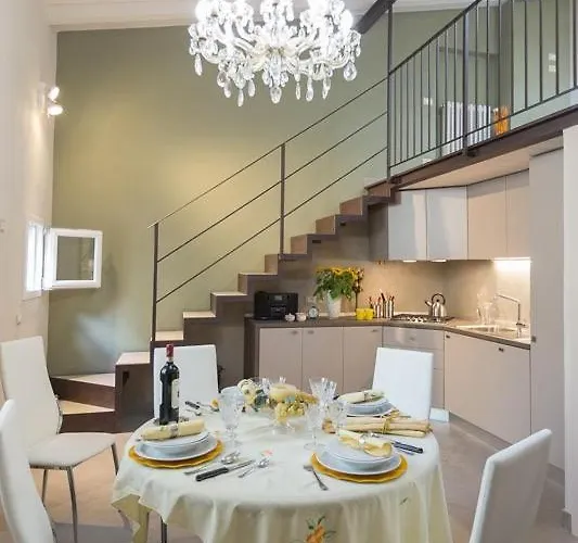 Pitti Flats Serragli Апартаменты *