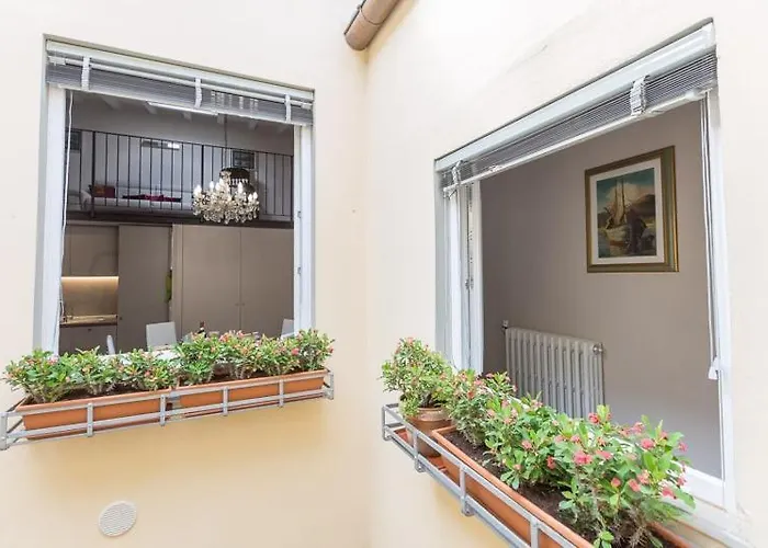 Pitti Flats Serragli Флоренция