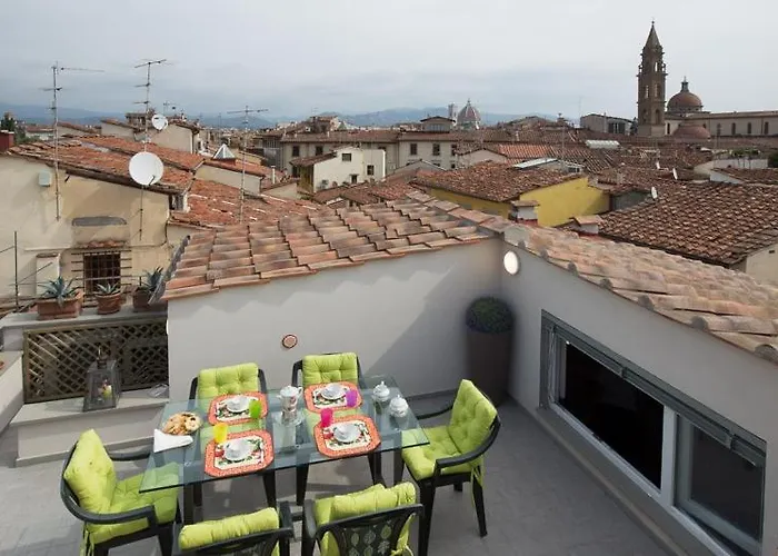 Pitti Flats Serragli Апартаменты *