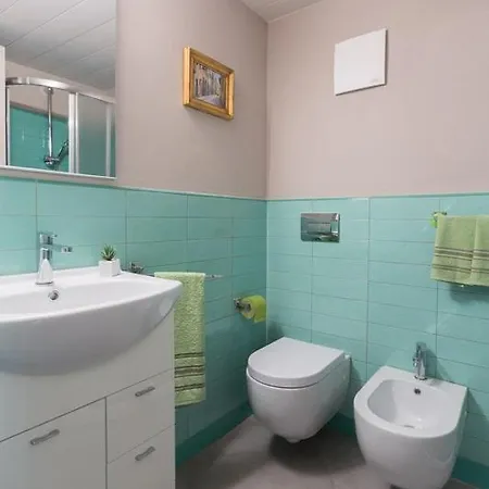 Pitti Flats Serragli